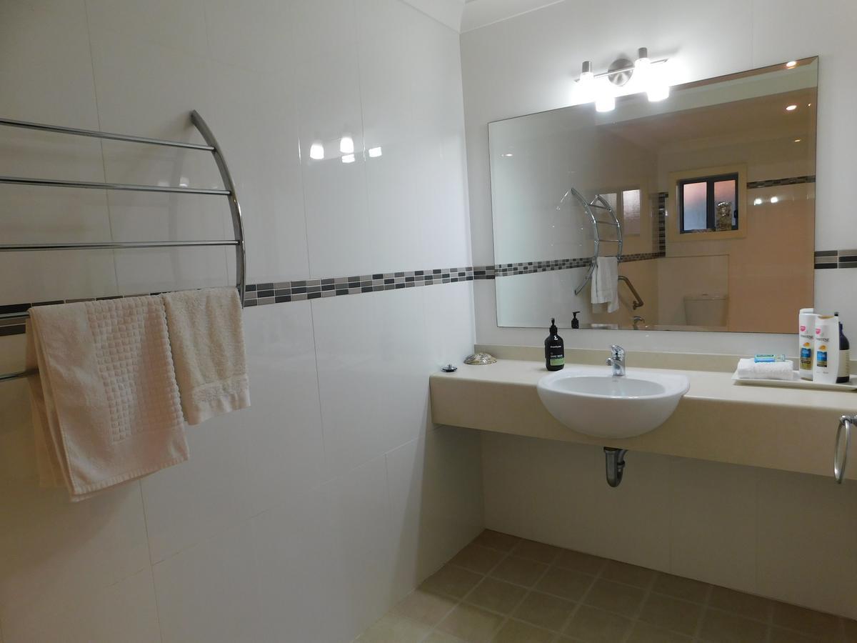Beachport Bed & Breakfast Порт Макари Екстериор снимка